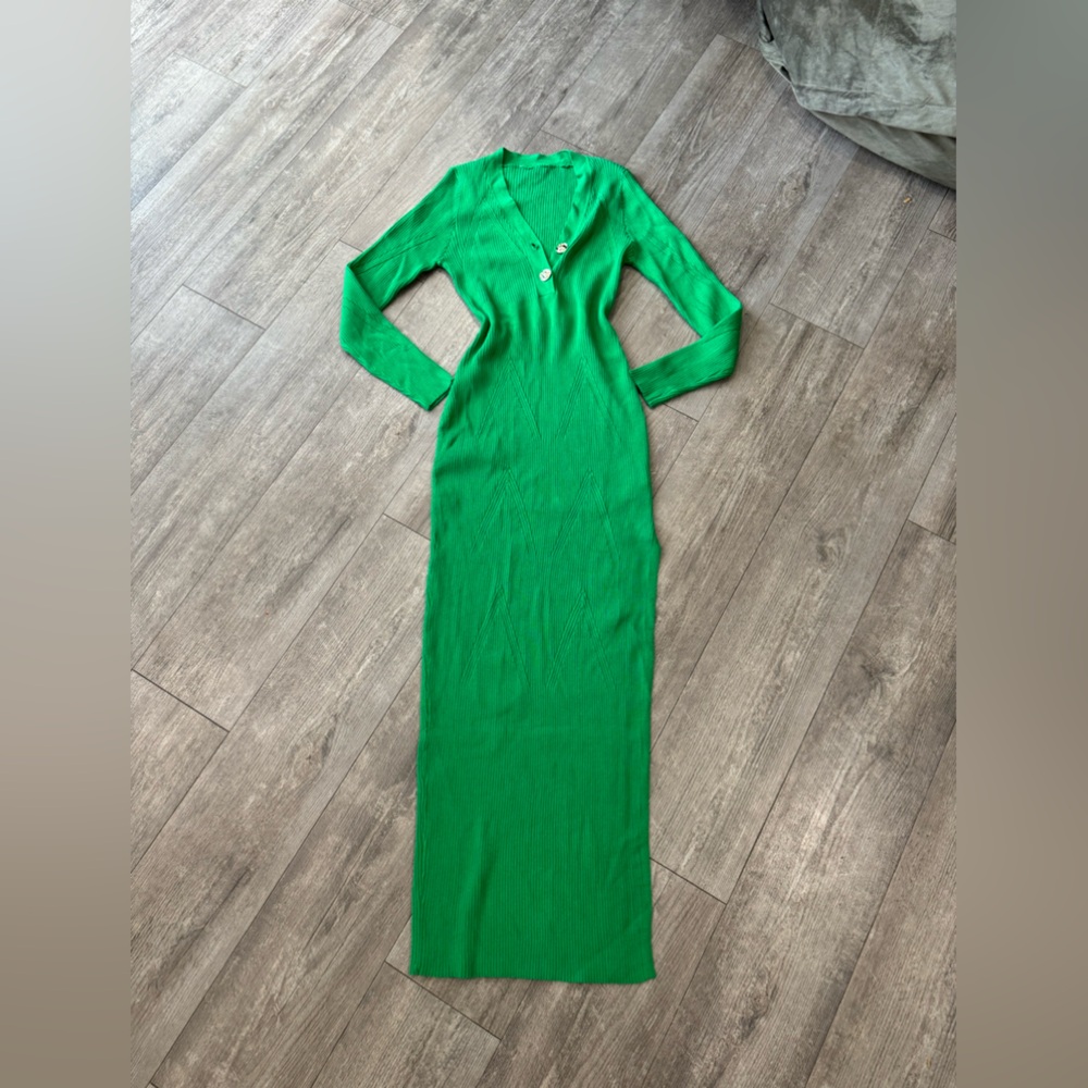 FINAL SALE✨

🌸BOUTIQUE pine green dress ✨ - Picture 6 of 15